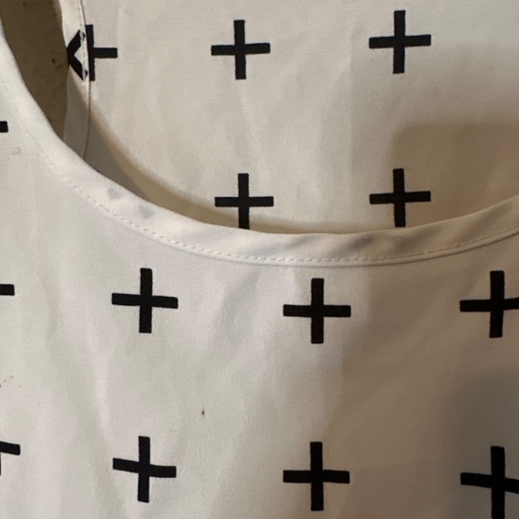 Forever 21 size small blouse - Picture 4 of 5